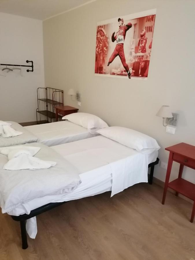 Ferrari Formula 1 Hotell Orio al Serio Exteriör bild